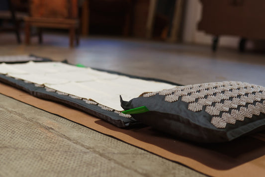 Akupressurmatten sind ein probates Mittel um Faszien wieder geschmeidig zu machen.