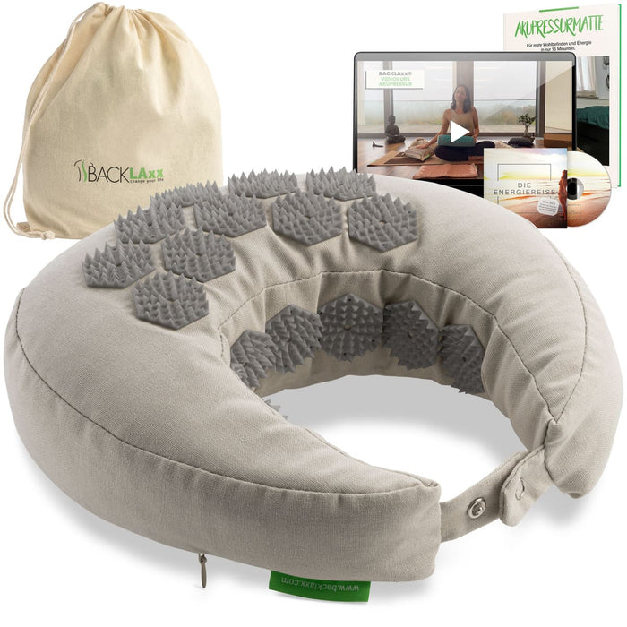 Hellbraunes BACKLAXX Akupressur-Halbmondkissen mit grauen Druckpunkten - Set mit beiger Tragetasche und digitaler Anleitung für Wellness
