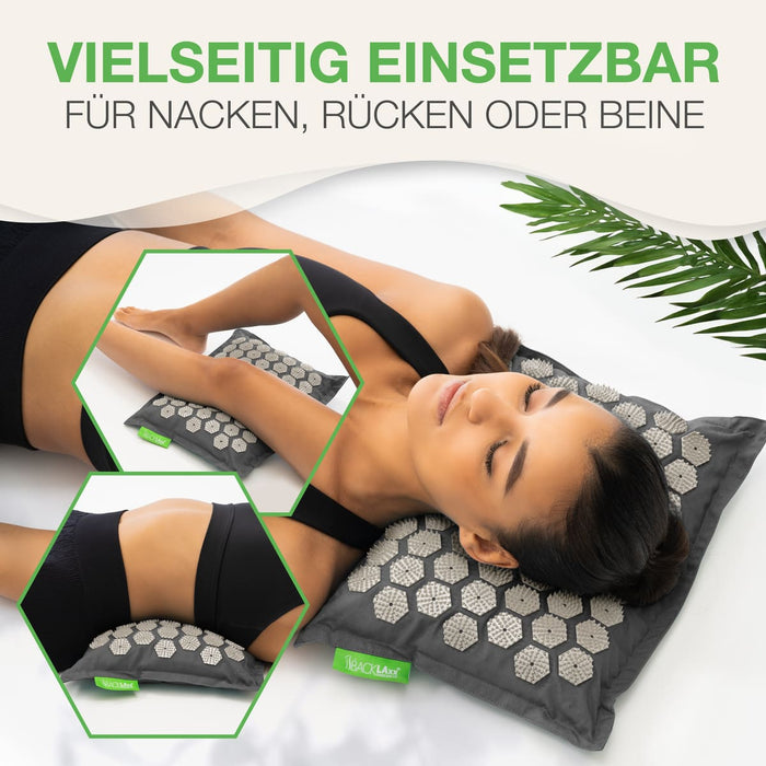 BACKLAXX Akupressurkissen in Anwendung, zeigt intensive Stimulation und ergonomische Form
